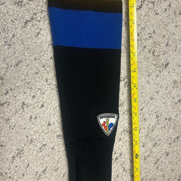 Rossignol S sweater padded down shoulders very small small.. excellent condition - Picture 14 of 15